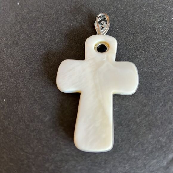 Beautiful Vintage Cross. - Picture 2 of 2